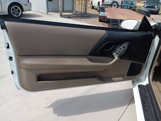 2001 CAMARO CONVERTIBLE (8).jpg